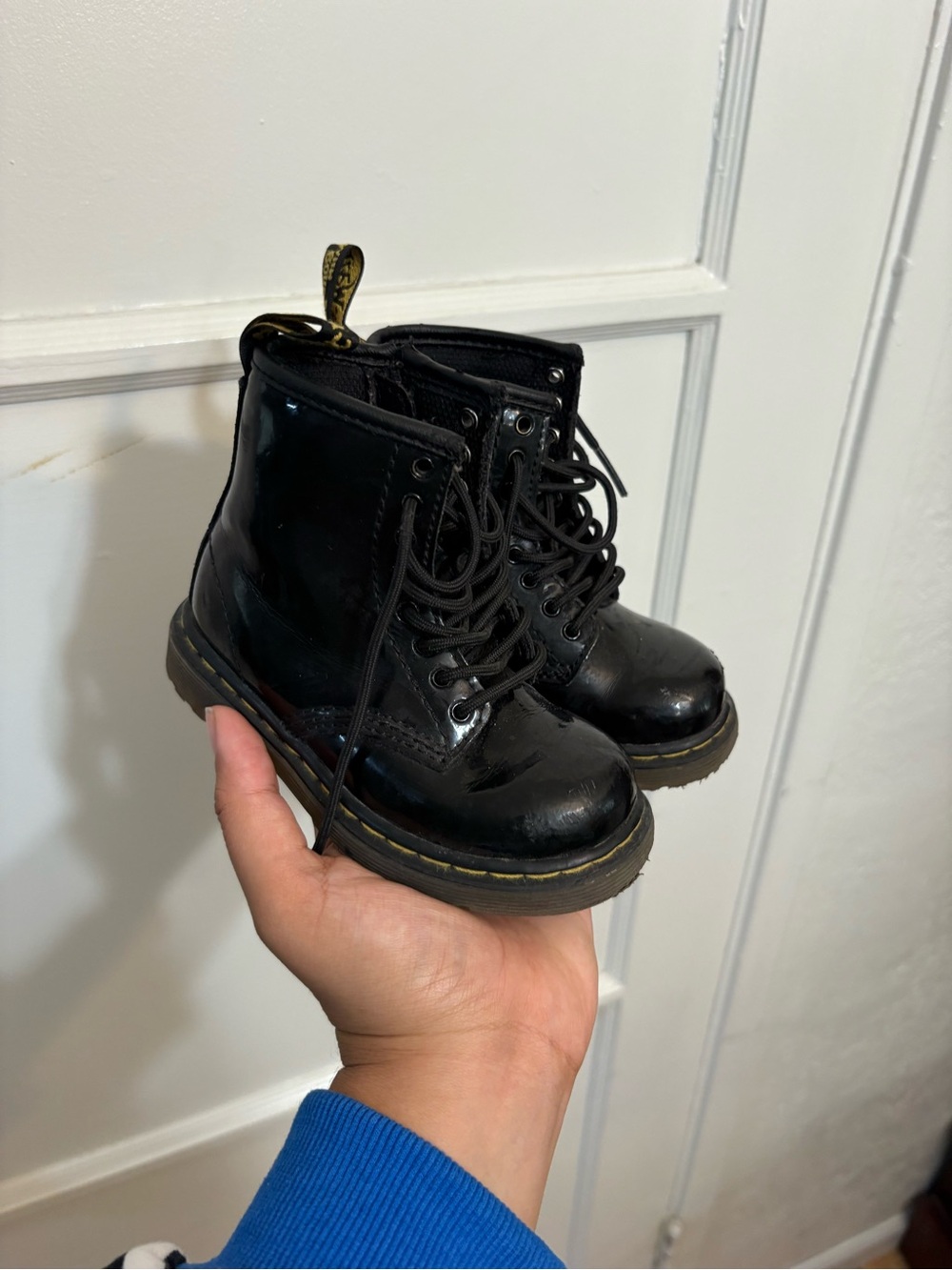 Dr Martens kids PATENT LEATHER LACE UP BOOTS